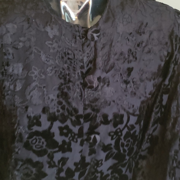 Top - Picture 2 of 6